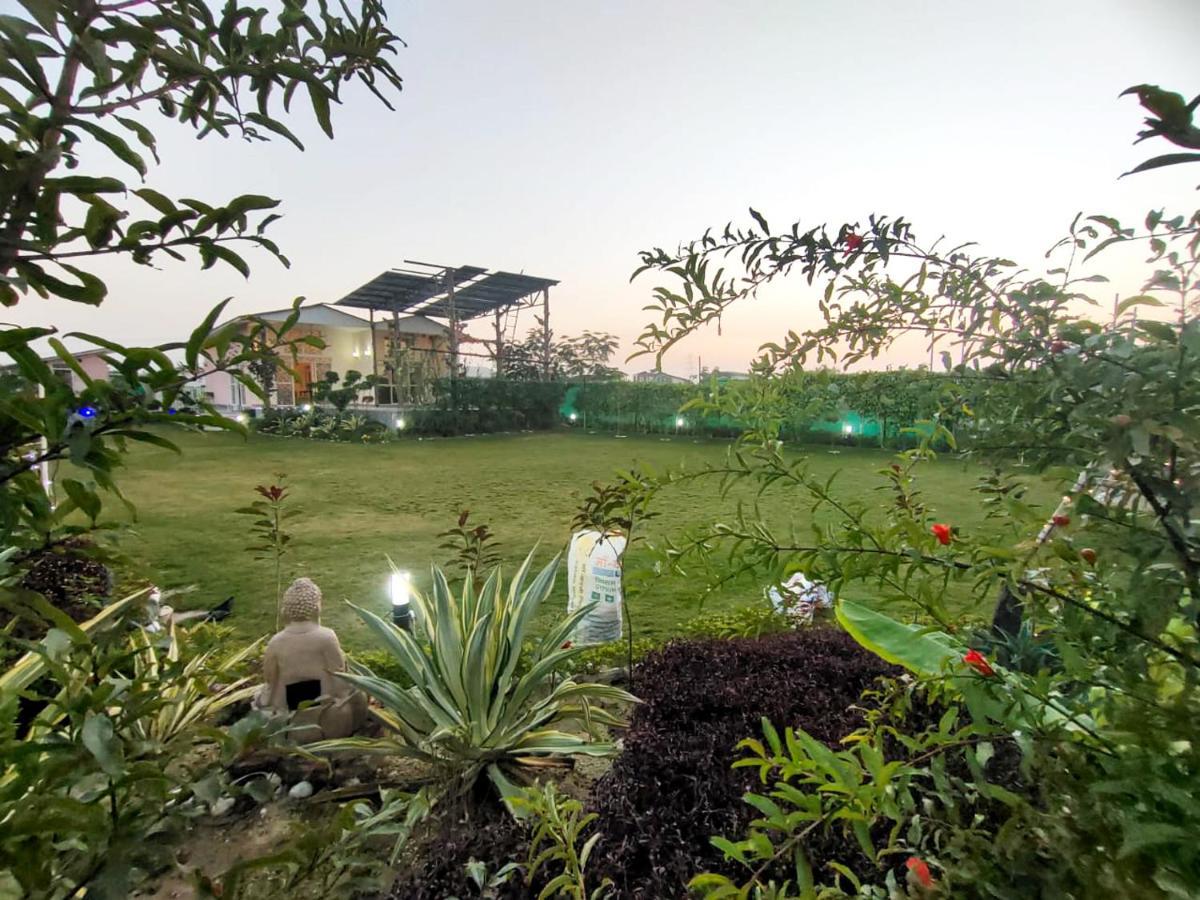 Shaw Estate-Farm House For A Small Parties-Jp Farm Greater Noida Esterno foto