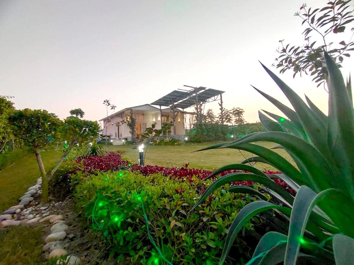 Shaw Estate-Farm House For A Small Parties-Jp Farm Greater Noida Esterno foto