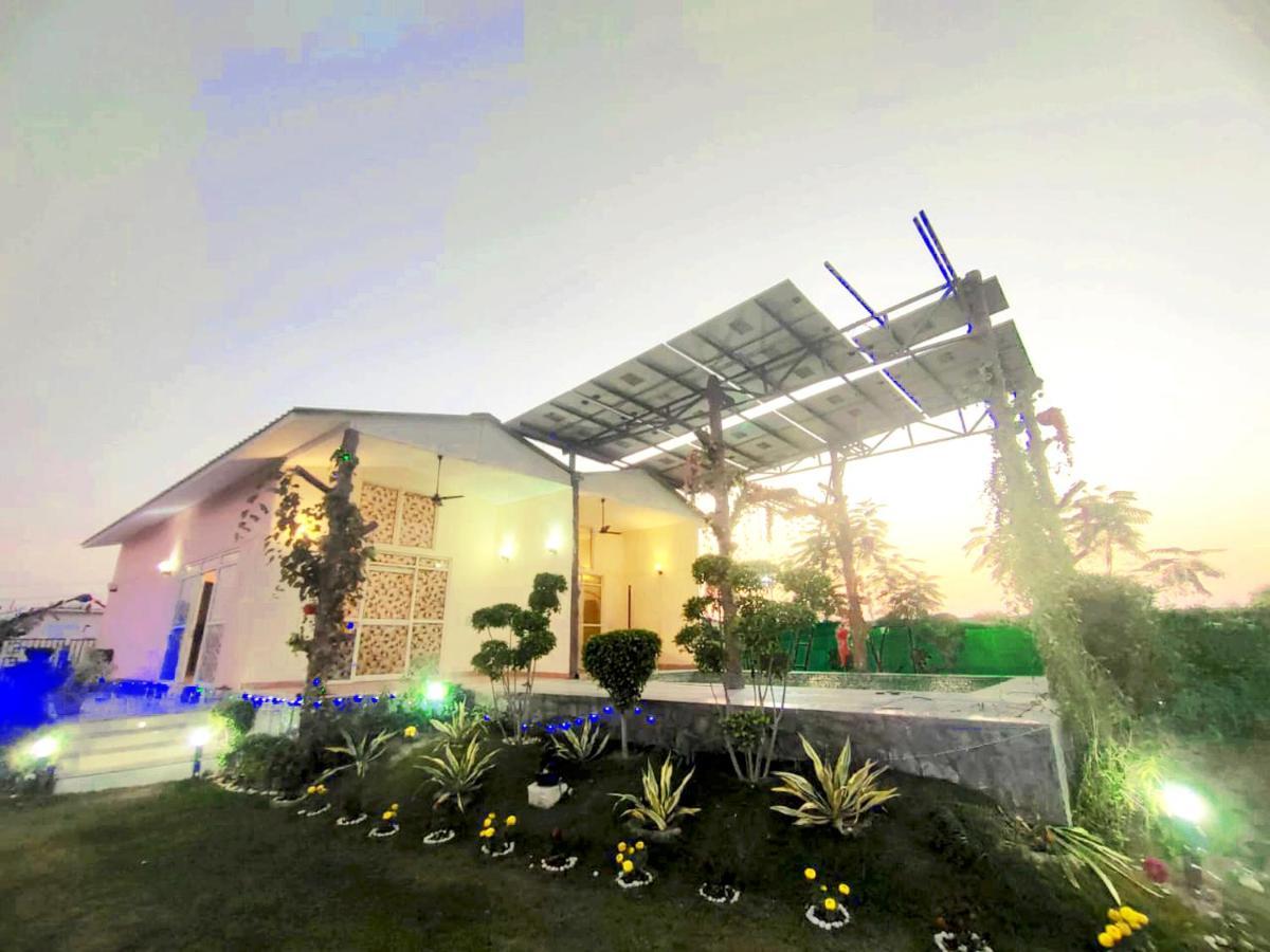 Shaw Estate-Farm House For A Small Parties-Jp Farm Greater Noida Esterno foto