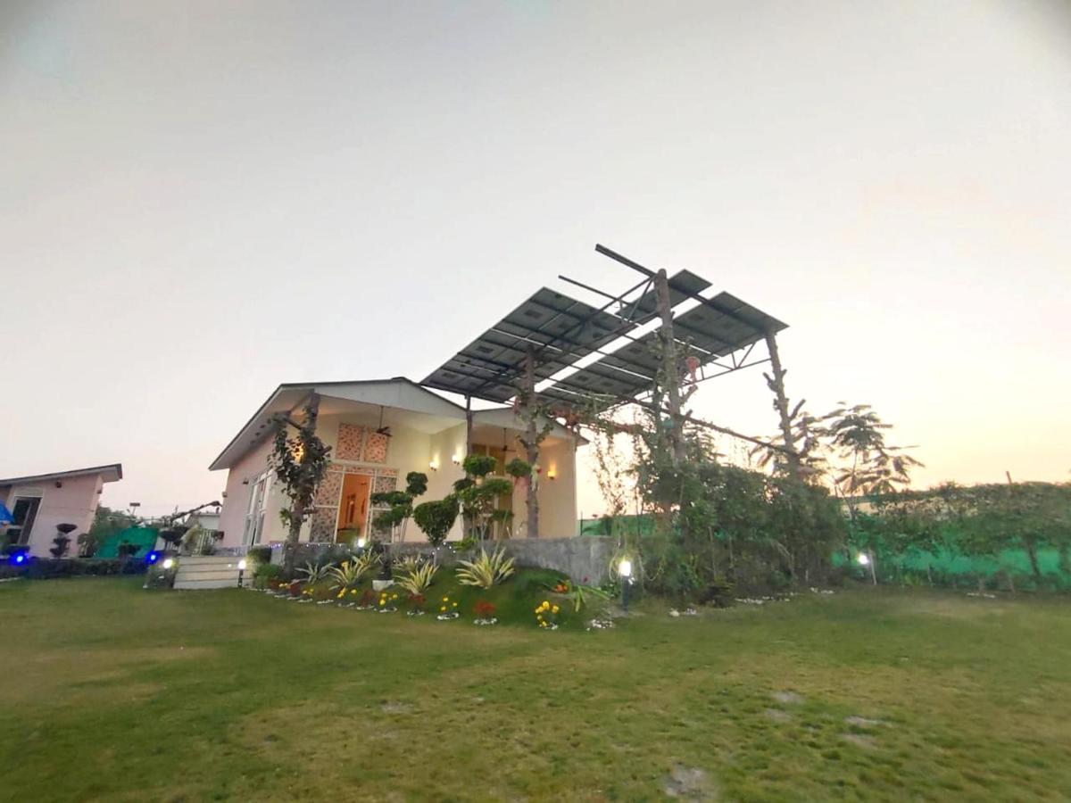 Shaw Estate-Farm House For A Small Parties-Jp Farm Greater Noida Esterno foto