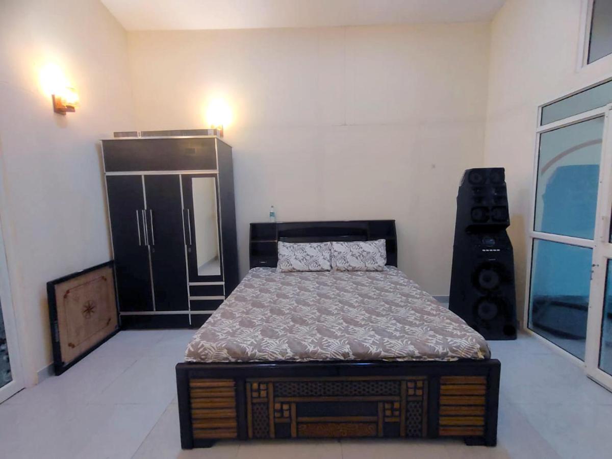 Shaw Estate-Farm House For A Small Parties-Jp Farm Greater Noida Esterno foto